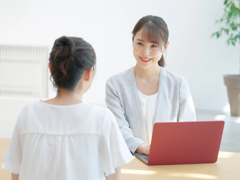 women004.webp